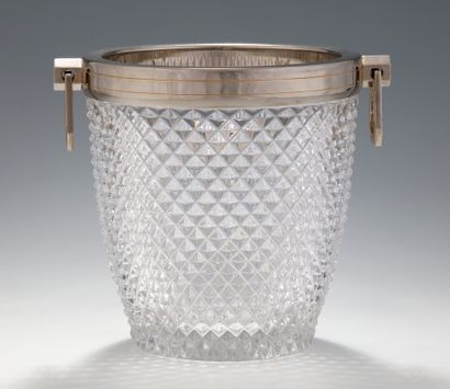 CHAMPAGNE BASKET in molded glass with diamond...