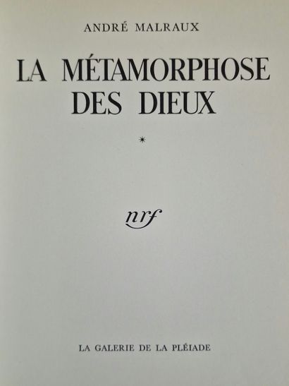 4 OUVRAGES AUTOUR DE L’ART :
- L’AMEUBLEMENT...
