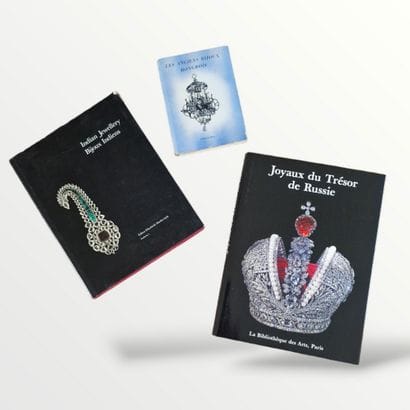 TROIS OUVRAGES SUR LA JOAILLERIE ETRANGERE...