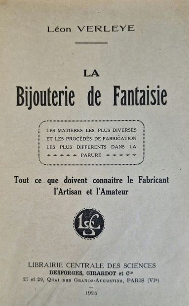 5 OUVRAGES SUR LA JOAILLERIE :
- L’ART DE...