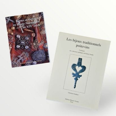 2 BOOKS ON REGIONAL GOLDSMITHING :
- BIJOUX...