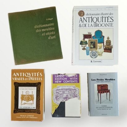 5 BOOKS ON THE DECORATIVE ARTS AND THE ART...