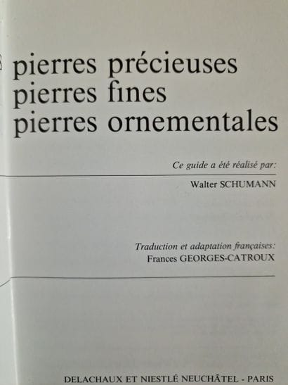 7 OUVRAGES DE GEMMOLOGIE :
- GUIDE DES PIERRES...