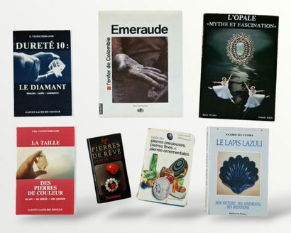7 OUVRAGES DE GEMMOLOGIE :
- GUIDE DES PIERRES...