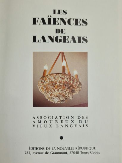 7 BOOKS ON CERAMICS :
- DEUX SIECLES DE PORCELAINE...
