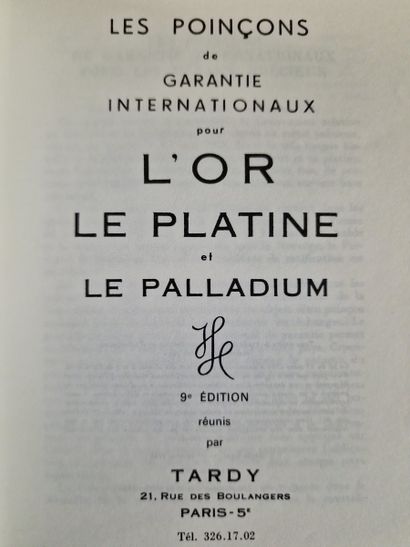 3 REFERENCE BOOKS ON THE POINTONS : 
- GOLD...