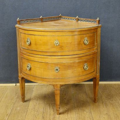 COMMODE D'ENCOIGNURE de Style Louis XVI -...