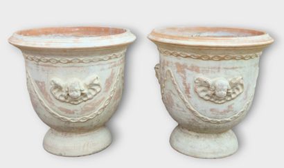 ANDUZE - PAIRE DE VASES DE JARDIN de forme...