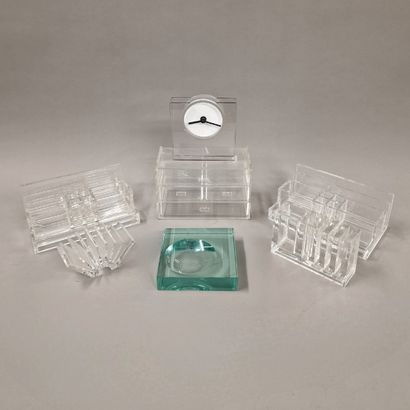 DESIGN, 1980 - SIX ACCESSOIRES DE BUREAU...