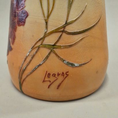 LEGRAS - VASE BALUSTRE PLOMBIERES
en verre...