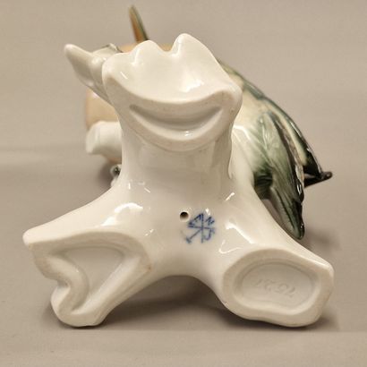 SAXE - MANUFACTURE KARL ENS - STATUETTE D'OISEAU...