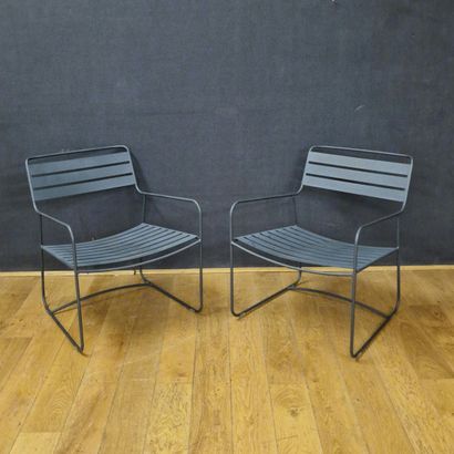 FERMOB - MODELE SURPRISING
PAIRE DE FAUTEUILS...