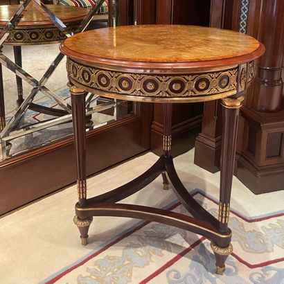 * GUERIDON de Style Louis XVI - Moderne,...