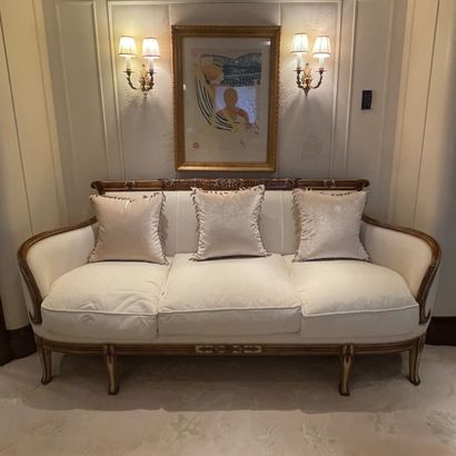 * LARGE Italian-style CORBEILLE SOFA Circa...