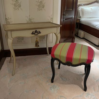 * Louis XV - Modern style two-tone lacquered...