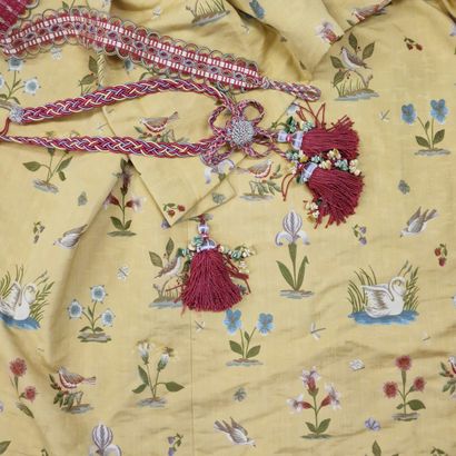 PAIR OF CURTAINS in brocaded fabric, decorated...