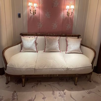 * LARGE Italian-style CORBEILLE SOFA Circa...