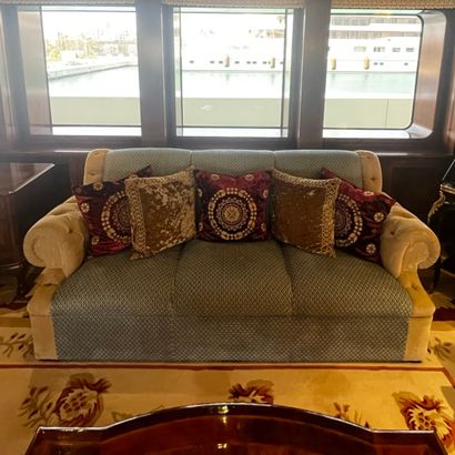 * 3-seater Napoleon III style modern sofa...