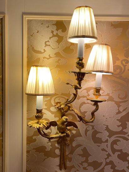 PAIR OF BEAUTIFUL Louis XV - Modernes style...