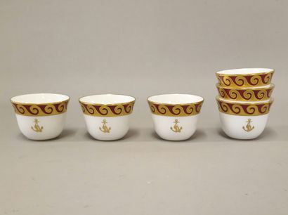 SUITE OF 35 SAKE BOWLS in white Modern porcelain...