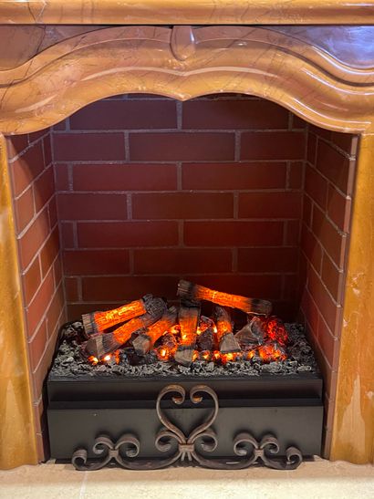FAUX FEU DE CHEMINEE ELECTRIQUE - Angleterre...