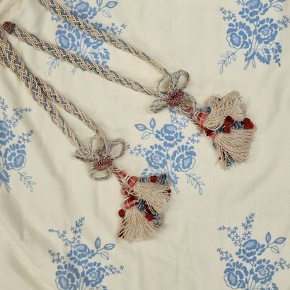 PAIR OF CURTAINS in cotton with applied blue...