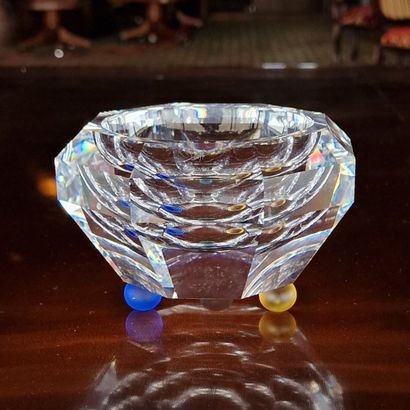 SWAROVSKI - CENDRIER A PANS COUPES en cristal...
