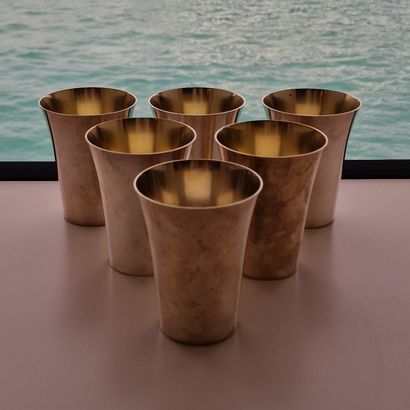 SUITE DE 6 GOBELETS de forme cornet - Angleterre...