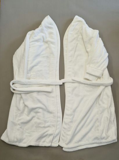 THE WHITE COMPANY - PAIRE DE PEIGNOIRS Tailles...
