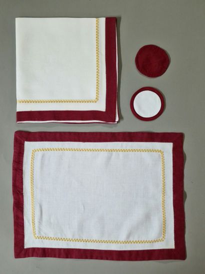 THE WHITE HOUSE 
- 1 SET OF 15 TABLE SETTINGS...
