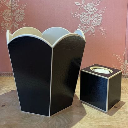 CORBEILLE A PAPIER A PANS COUPES ET BOITE...