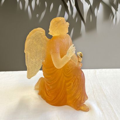 DAUM FRANCE - ANGE ET LE LYS, statuette in...