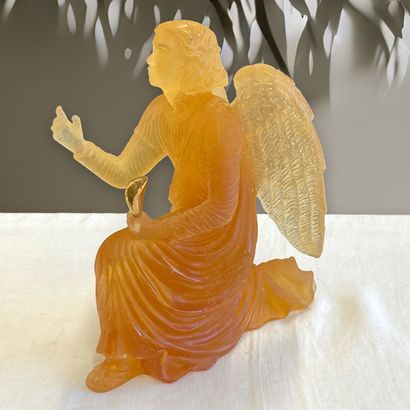 DAUM FRANCE - ANGE ET LE LYS, statuette in...