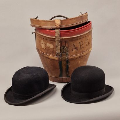 GRANDE BOITE A CHAPEAUX D'HOMME de la Seconde...