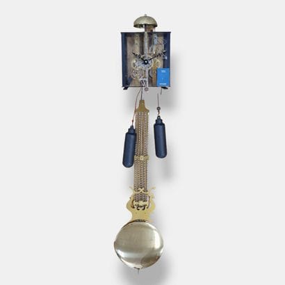 BUCHERER - MOUVEMENT D'HORLOGE TYPE COMTOISE,...