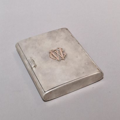 BOITE A CIGARETTES, Circa 1900, en argent...