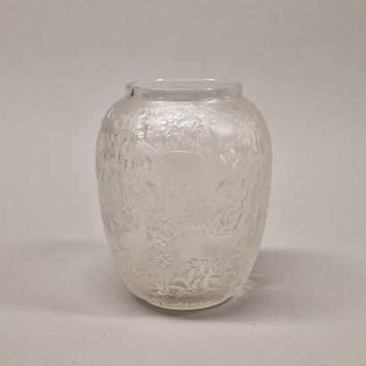 René LALIQUE (1860-1945)
Vase « Biches »...