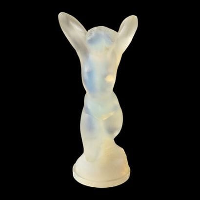 René LALIQUE (1860-1945) 
Statuette 