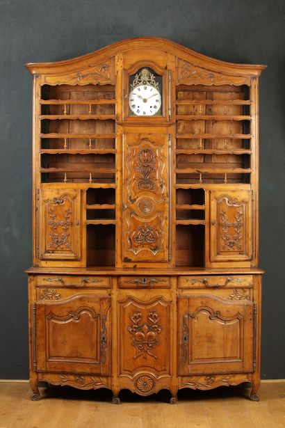 BUFFET VAISSELIER A HORLOGE à deux corps...