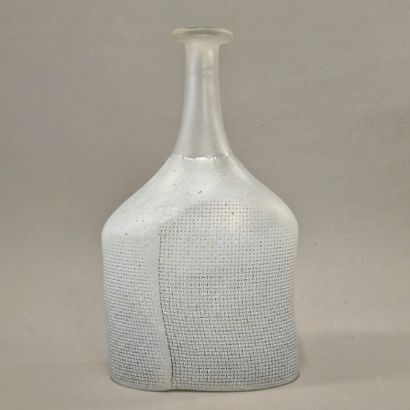 COSTA BODA ET B. VALLIEN - VASE BOUTEILLE...