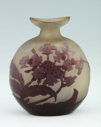 GALLE Ets 
VASE gourde aux fleurettes
Verre...