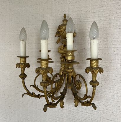 PAIRE D'APPLIQUES de Style Louis XVI fin...