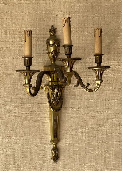 PAIR OF 3-arm gilt bronze APPLIQUES in the...