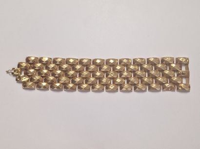 MANCHETTE BRACELET in yellow gold with faceted...