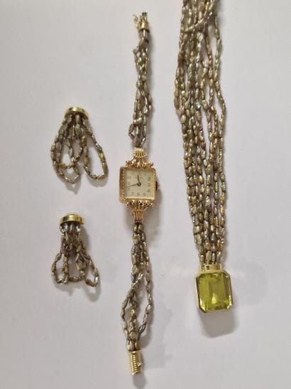 Circa 1970 baroque cultured pearl jewelry...