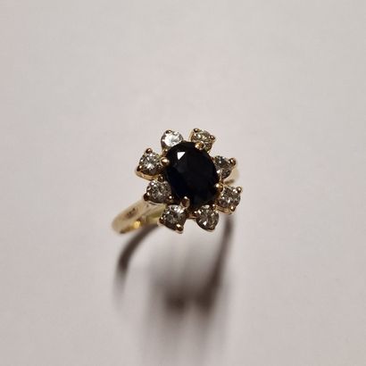 MARGUERITE RING Circa 1950 in yellow gold...