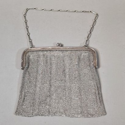 Late 19th Century silver EVENING BAG, clasp...