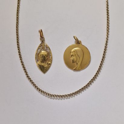 2 RELIGIOUS MEDALS AND A CHAIN in yellow...