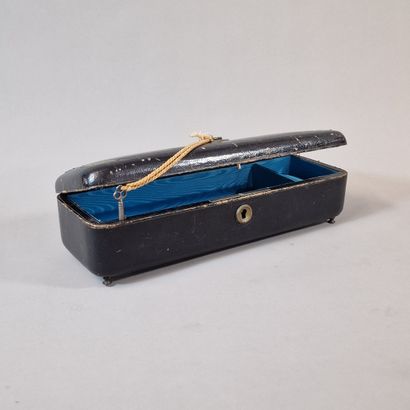 JEWELRY CASE FORMING A MUSIC BOX from the...