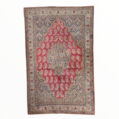 Senneh rug (cotton warp and weft, wool pile),...